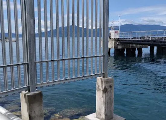 papua-new-guinea/alotau/bar/alotau-commercial-center