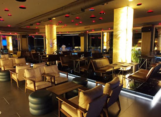 albania/durres/bar/posh-lounge