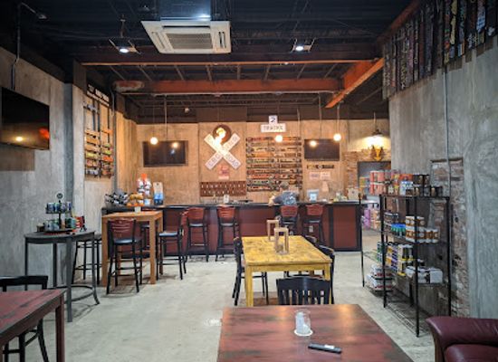 alabama/opelika/bar/whistle-stop-bottle-and-brew