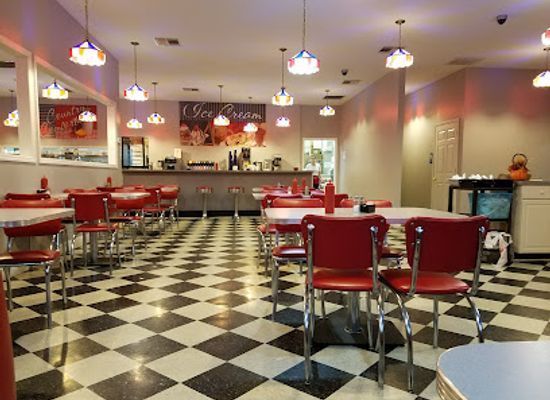 kentucky/red-river-gorge-geological-area/bar/cornbread-cafe