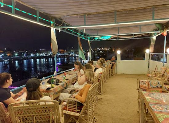 egypt/aswan/bar/bob-marley-moonlight-terrace-restaurant-cafe
