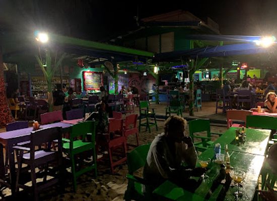belize/mountain-pine-ridge-forest-reserve/bar/barefoot-beach-bar