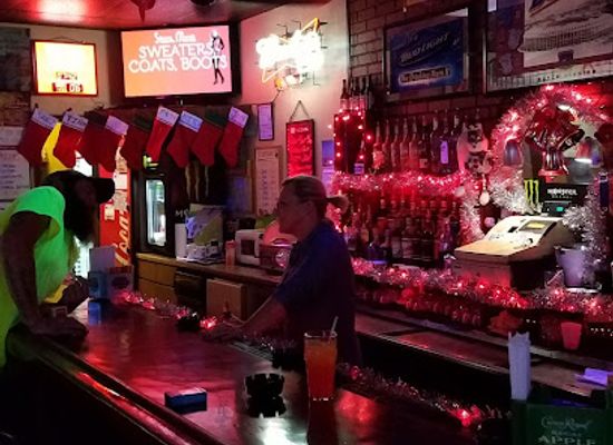 missouri/northwest-missouri/bar/drinking-horn