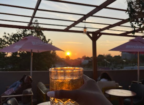 zambia/luangwa-valley/bar/try-rooftop-zm
