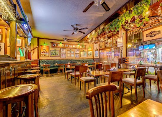 turkiye/istanbul/sultanahmet/bar/red-river-pub