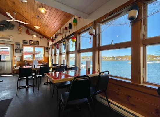 maine/kennebunkport/bar/cape-pier-chowder-house