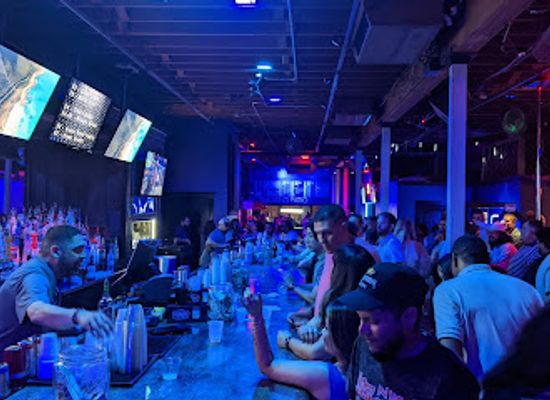 kansas/wichita/downtown-wichita/bar/revolution-lounge