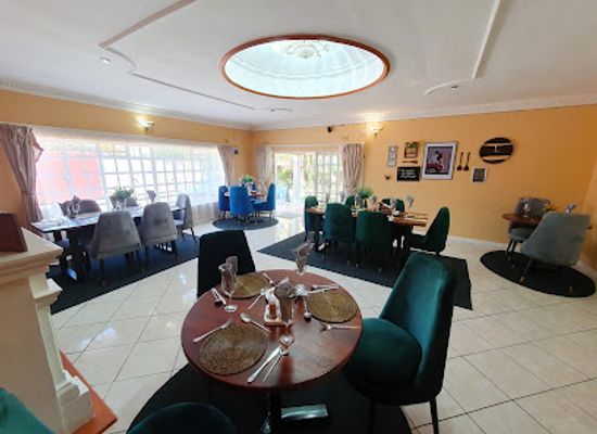 malawi/shire-highlands/bar/max-sherry-dine-and-lounge