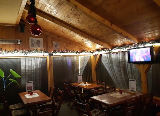 serbia/palic-lake/bar/pub-old