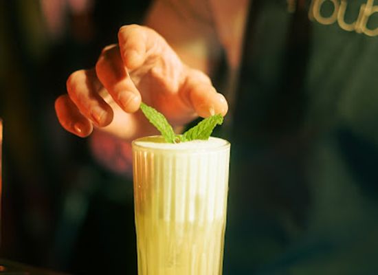lebanon/batroun-coast/bar/moubs-bar