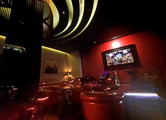 qatar/doha/the-pearl-qatar/bar/the-stage-doha