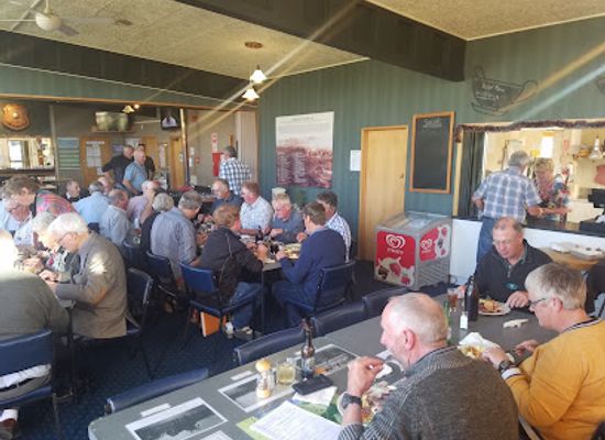 new-zealand/southland/bar/gorge-road-country-club