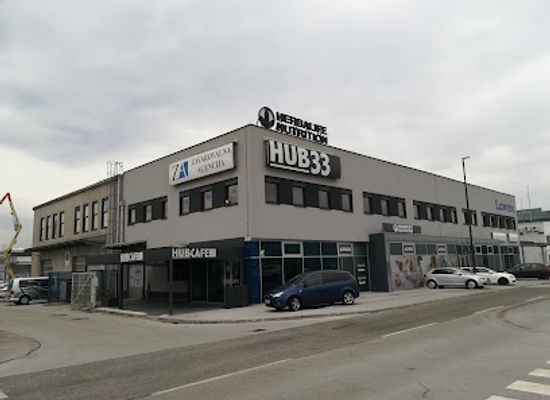 slovenia/posavje/bar/bar-hub-cafe