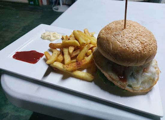 suriname/marowijne-district/bar/tropix-bar-lounge