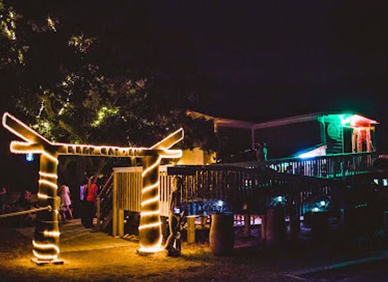 north-carolina/albemarle-pamlico-peninsula/bar/the-corolla-beer-garden