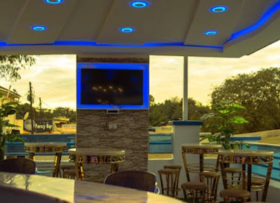 malawi/lilongwe/area-47/bar/epic-club-and-liquor-store-charles-nyanda-living-room