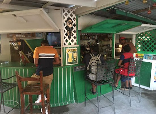 saint-kitts-and-nevis/saint-george-basseterre-parish/bar/greenhouse-bar