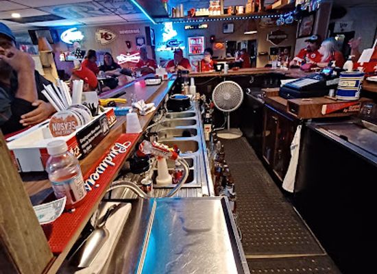 kansas/glaciated-region/bar/coach-lite-club