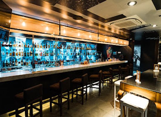 peru/south-coast/bar/madbar