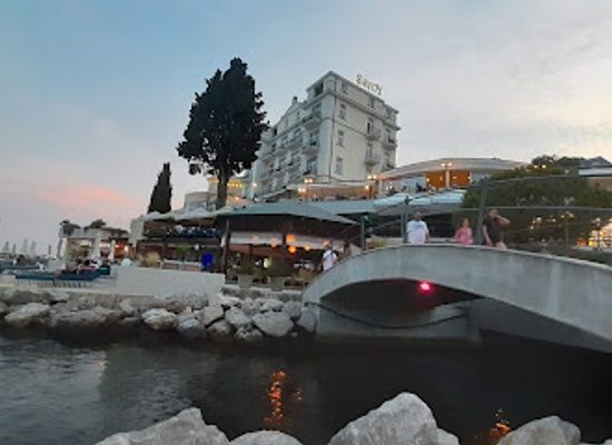 croatia/opatija/bar/colloseum