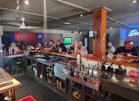 alabama/wiregrass/bar/trackside-bar-billiards