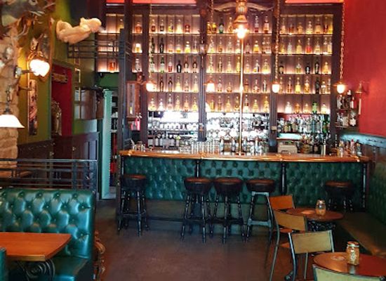 netherlands/rotterdam/kop-van-zuid/bar/cafe-de-ouwehoer