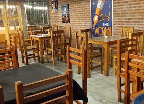 argentina/los-andes/bar/patio-cervecero-rama-caida