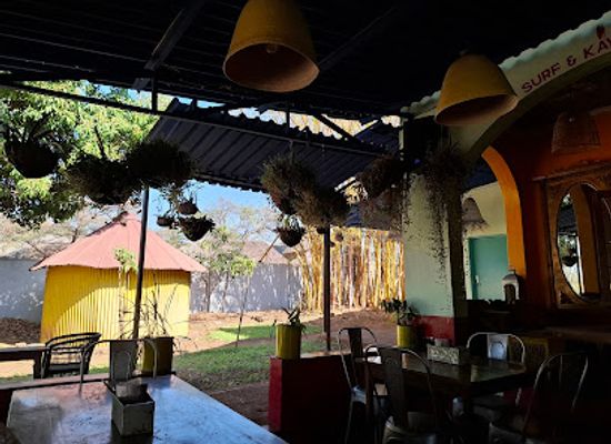 zambia/victoria-falls-area/bar/mama-africa