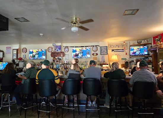 wisconsin/menominee-reservation/bar/harleys-den-bar-and-grill