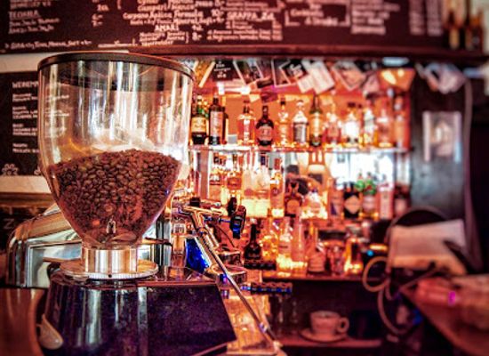 switzerland/zurich/niederdorf/bar/zuri-bar