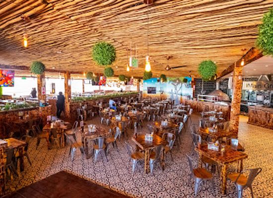 botswana/central-district/bar/main-deck-pool-bar