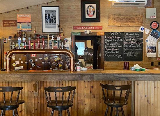 canada/northern-ontario/bar/lavigne-tavern-pizza-live-music-beer