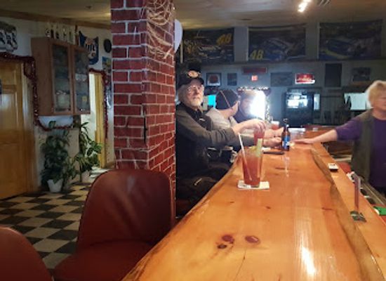 michigan/upper-peninsula/bar/twilly-s-sports-bar-grill