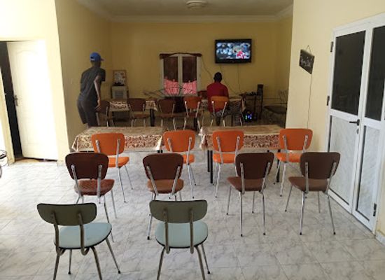 mauritania/gorgol/bar/brioche-doree-el-hadj-sy