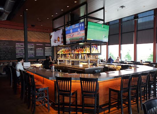 alabama/huntsville/bar/bj-s-restaurant-brewhouse