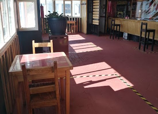 chile/puerto-natales/bar/restaurant-el-trebol