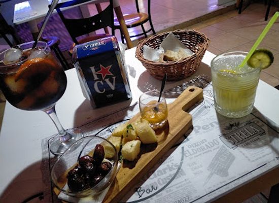 cabo-verde/santa-luzia/bar/picoteo-tapas-bar