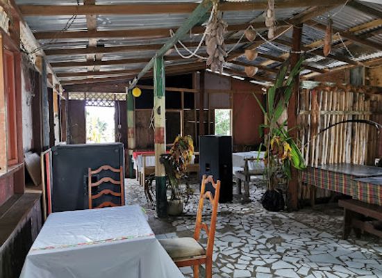 dominica/saint-mark/bar/islet-view-restaurant-bar
