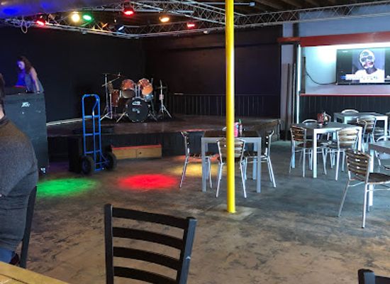 florida/space-coast/bar/the-warehouse-bar