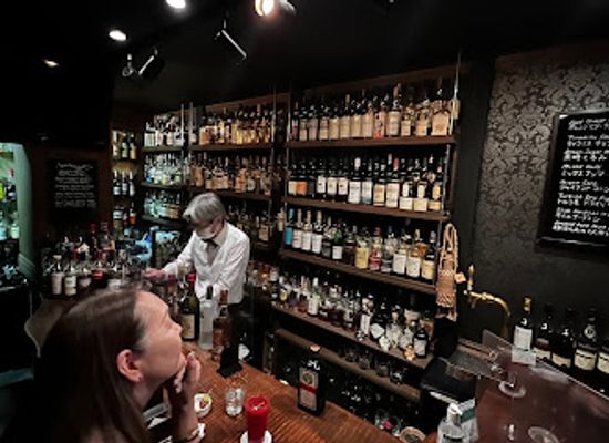 japan/tokyo/harajuku/bar/moch