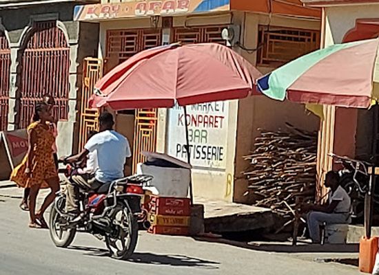 haiti/grand-anse/bar/kay-ofab