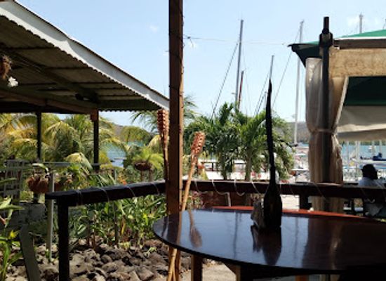 grenada/saint-david/bar/the-cove-marina-restaurant-bar-fomerly-whisper-cove