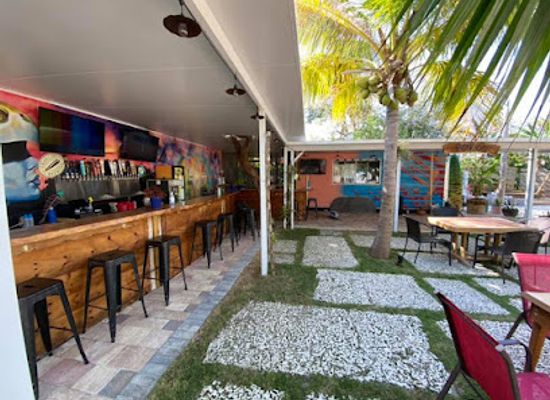 florida/florida-keys/bar/bongo-s-botanical-beer-garden-and-cafe