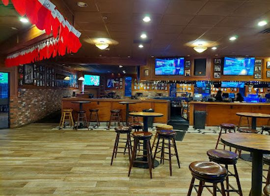 texas/lubbock/texas-tech-university/bar/logie-s-on-overton