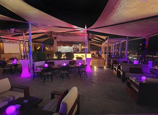 bahrain/juffair/bar/terrace-28-rooftop-lounge