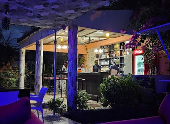 senegal/mbour/bar/vintage-bar-restaurant