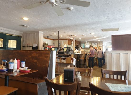 alabama/lake-martin/bar/oskar-s-cafe
