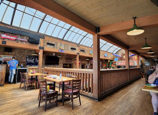 oklahoma/great-salt-plains-state-park/bar/eskimo-joe-s
