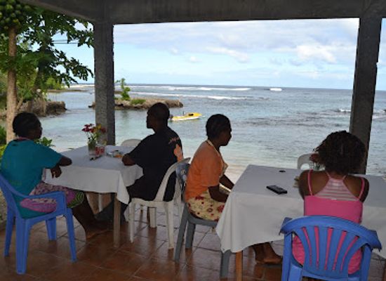 vanuatu/erromango/bar/lenakel-sea-view-restaurant