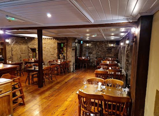 ireland/county-galway/bar/e-j-kings-bar-restaurant